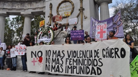 Protesta en la Ciudad de México contra los feminicidios La Fecha 2014 no esta correcta Guerra de Terror Gobierno Federal